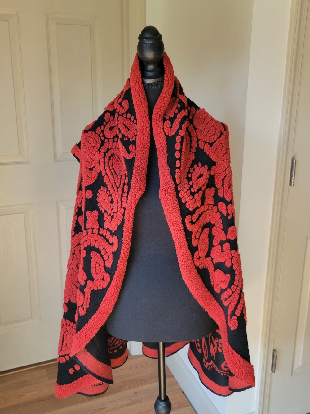 NorthStyle Red Black Paisley Jacquard Poncho Wrap OS